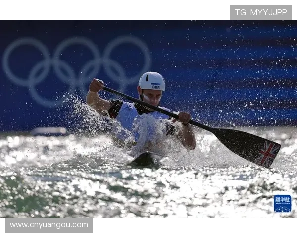 皮划艇队在法国训练基地